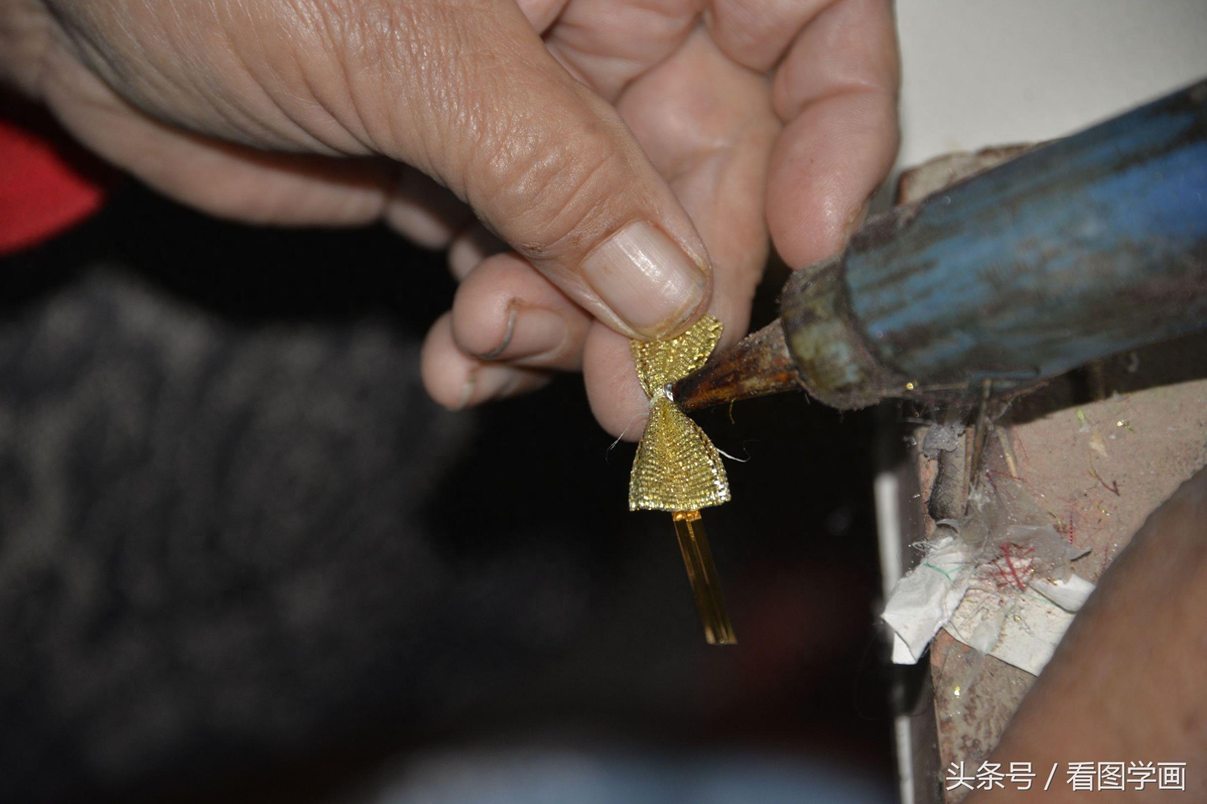 50后大婶加工沾花每5秒加工一个足不出门月入近千元