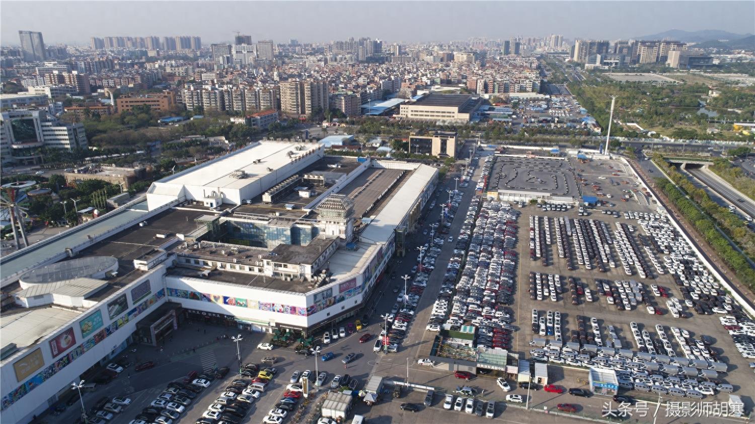 5号停机坪快成巨型停车场,昔日这可是广州国际机场哦