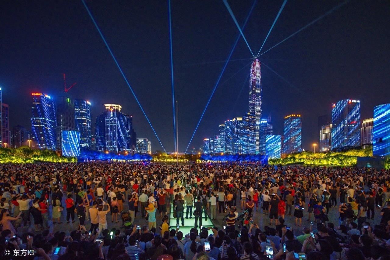 央视春晚分会场，就在深圳CBD，来尽情欣赏一下这个摩天楼城区！