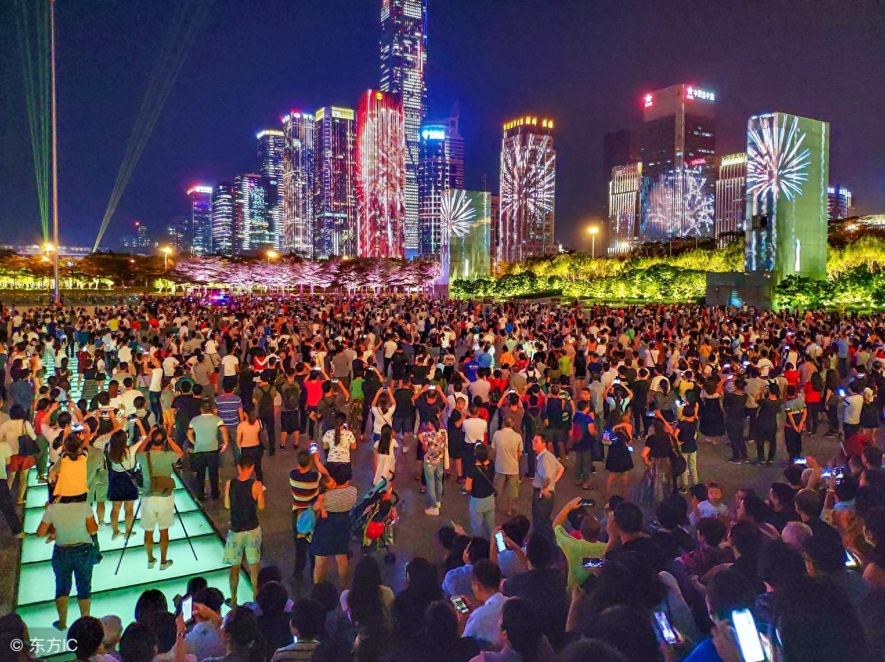 央视春晚分会场，就在深圳CBD，来尽情欣赏一下这个摩天楼城区！