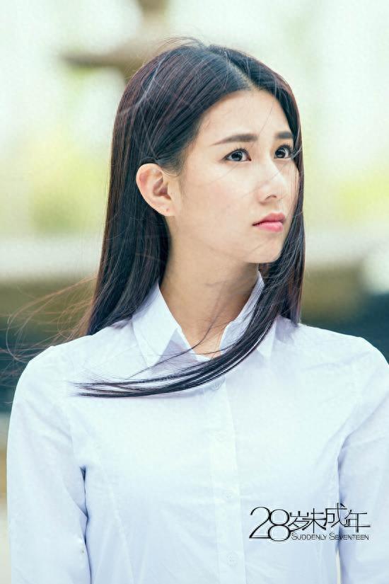 《微微一笑很倾城》的小雨妖妖,《醉玲珑》中饰演刘诗诗的妹妹