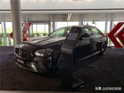 ​23款奔驰E53轿跑:3.0TL6+9AT爆发435马力，全时四驱，落地超105万