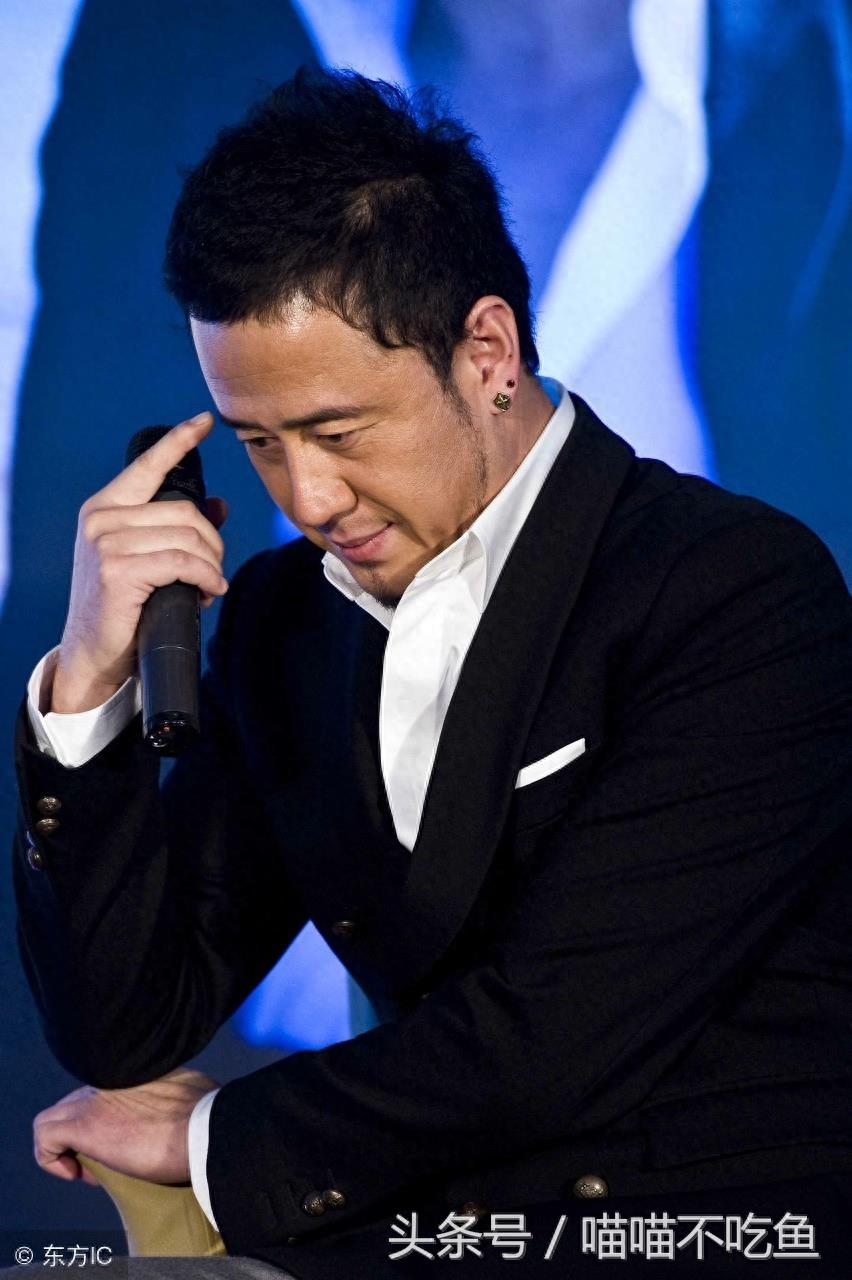 “一年开32场演唱会”的杨坤,现在怎样了?网友:无所谓!
