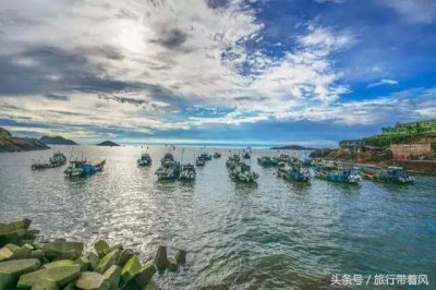 ​夏日必去的2个小众海岛，一个是被时光凝固的处女地，另外一个是被成为绝美景