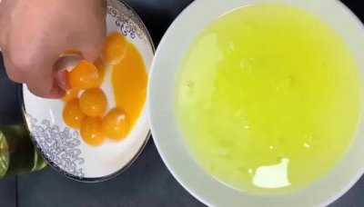 ​电饭煲蛋糕的做法教程 电饭煲蛋糕怎样才蓬松？