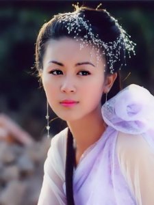 ​当年清新脱俗的“师妃暄”唐宁，如今销声匿迹的她身在何处？