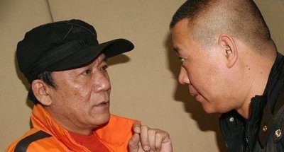 ​郭德纲的师父是侯耀文？杨志刚？还是金文声？