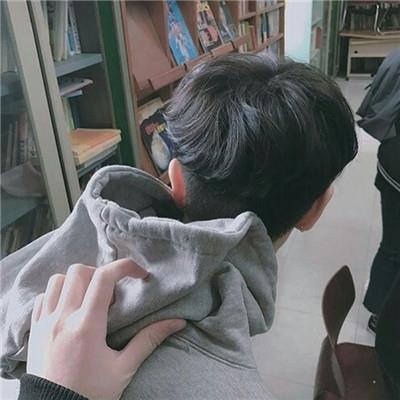 帅气冷漠男生头像高清图片
