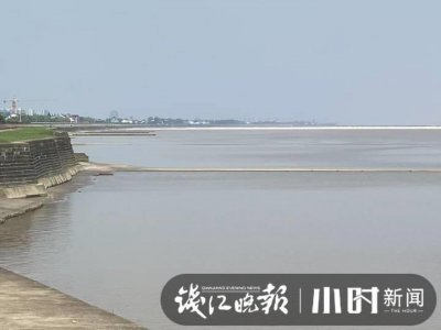 ​滚动 | 今天农历七月初三大潮汛，看潮进行时，老盐仓回头潮观潮点暂时关闭