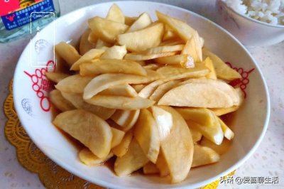 ​想吃懒人版凉拌茭白吗？来这里看操作，清香水嫩入口甜丝丝的好吃
