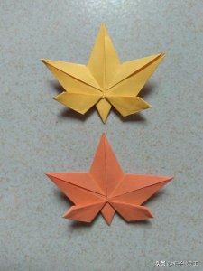 ​儿童手工折纸：一张纸折简单枫叶，成品与实物有八分相似