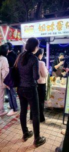 ​北海夜市街头街拍日记，热闹的夜间美食和小摊，让人快乐！