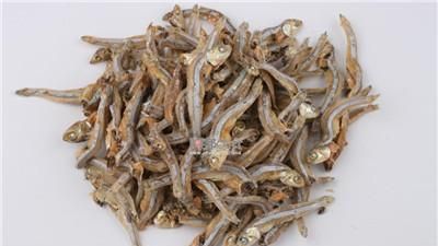 丁香鱼里边的油可以炒菜吗