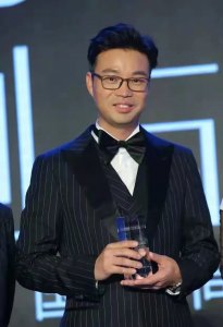 ​前任栽树后任乘凉，同为王迅妻子：一个英年早逝，一个母凭子贵