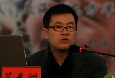 ​17年前，曝光三鹿奶粉事件的记者简光洲，如今怎么样了？