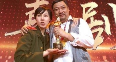 ​小品界开启贾冰时代，团队女成员任梓慧意外走红！