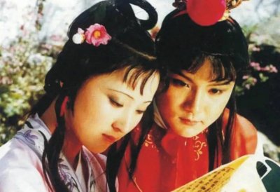 ​红楼梦56回概括（红楼梦56回概括500字）