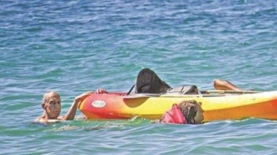 梦到跳海救人(左耳跳海救人)