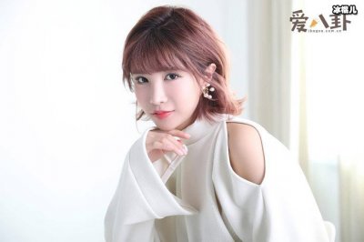 网红张沫凡被曝隐婚,结婚对象资料遭扒!