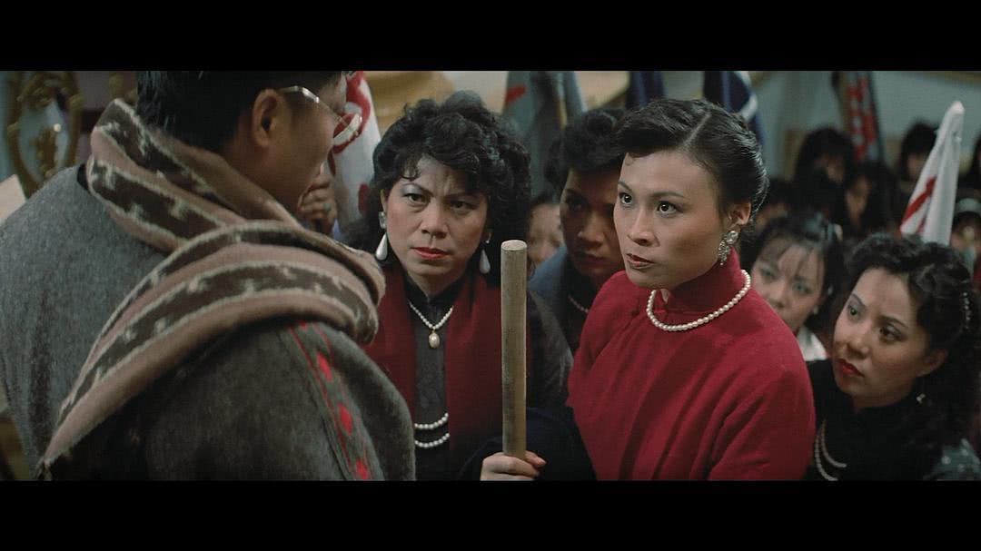 邱惠玲个人资料写真作品