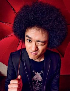 ​电影主题曲全被承包，真人“光头强”赵英俊为何如此有才？