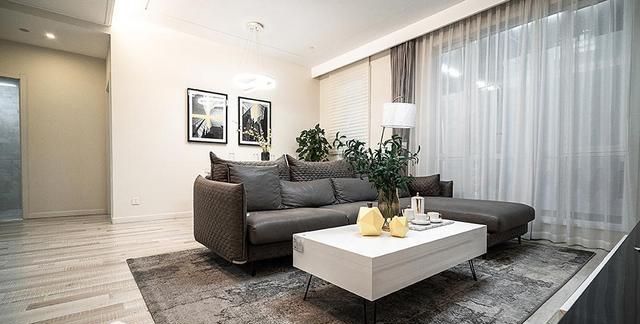 简约而不简单的人是什么意思