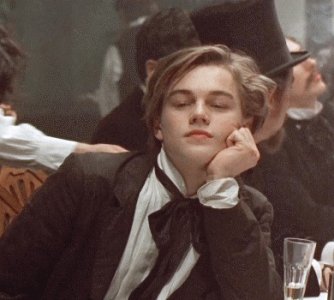 ​一吻便倾倒众生的盛世美颜到如今的油腻大叔，小李子经历了什么？