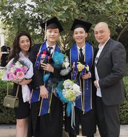 59岁汤镇业6个孩子近照曝光,花500万养的子女,今变成这般模样!