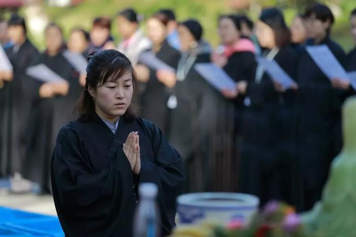 南京栖霞寺征集100位女众短期出家,21天食宿全免,无需剃度!