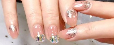 美甲镀晶封层什么意思