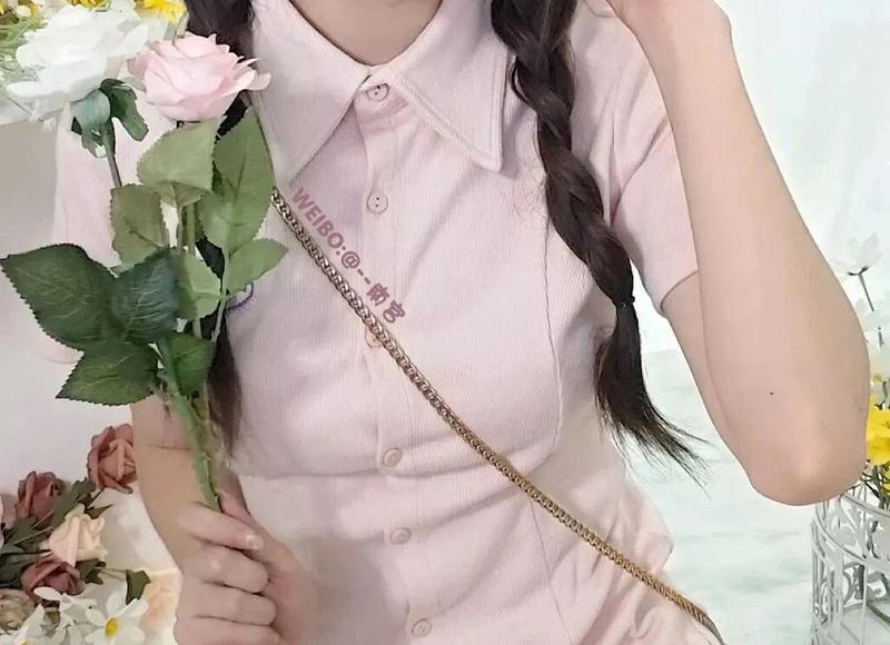 男生偷瞄我是喜欢我吗