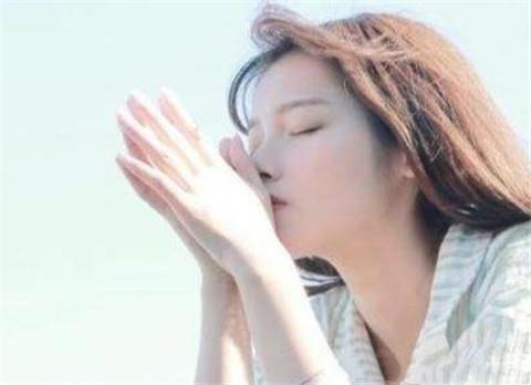 冷战分手要说清楚吗？ 冷战期间女生该怎么做