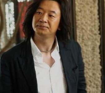 ​因《神探狄仁杰》成名，当红时息影为黄海波产子，36岁活成这样