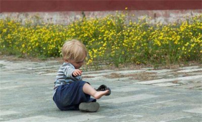 ​摔跤牙齿把嘴唇咬破如何处理 有哪些注意事项