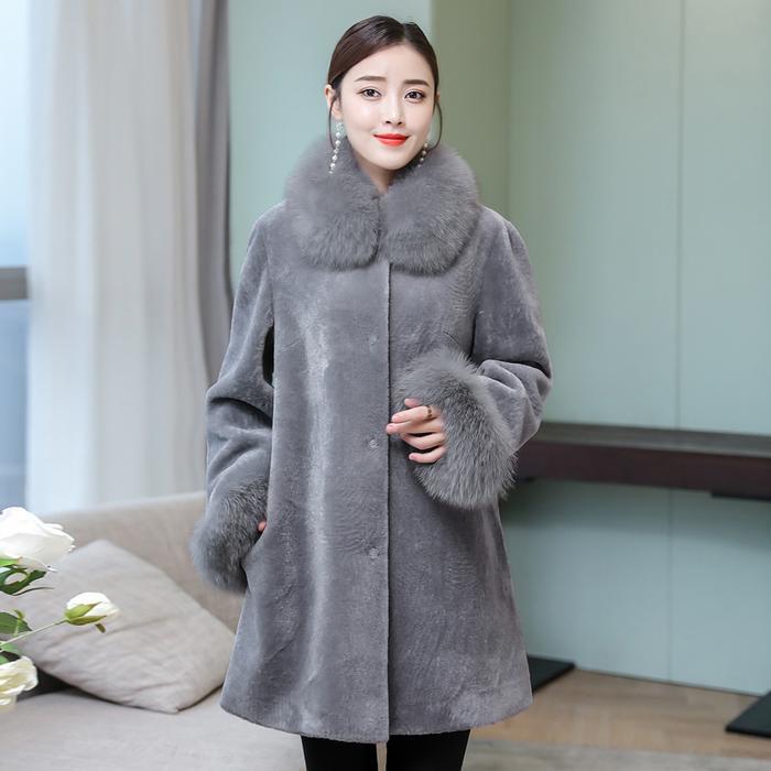 大衣，穿搭时尚少不了，冬天再冷，大衣穿对很温暖