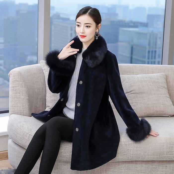 大衣，穿搭时尚少不了，冬天再冷，大衣穿对很温暖