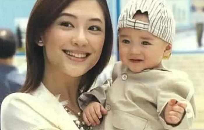 有一种“整容”叫马修,曾是《宝贝计划》小萌娃,如今长成男主脸