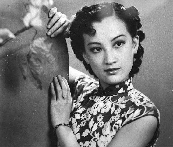 民国的四大美女，一个疯、一个自杀、一个婚姻不幸、只有她完美！