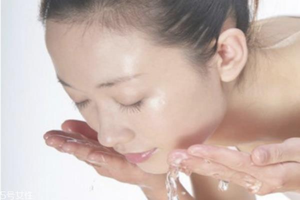 黑眼圈眼袋很严重怎么办 去黑眼圈的其他小妙招