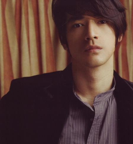 以前不懂金城武的帅,自从看了这些照片