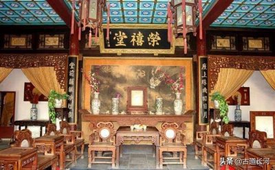 每天多认一个字:箕裘「 jī qiú」