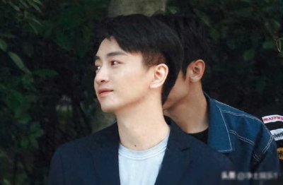 ​英雄救美、深情告白：陈晓陈妍希的真实爱情，细水长流的幸福相伴