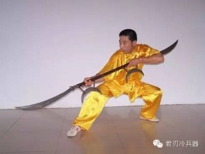 ​奇门兵器之乾坤日月刀