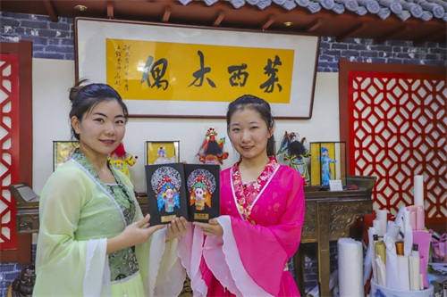 您知道什么是傀儡戏吗？原来是木偶戏，中国艺苑中一枝独秀的奇葩