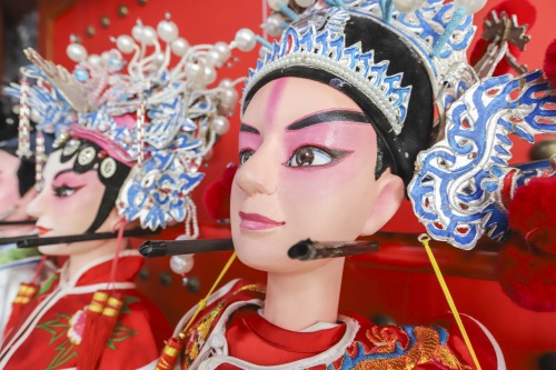 您知道什么是傀儡戏吗？原来是木偶戏，中国艺苑中一枝独秀的奇葩