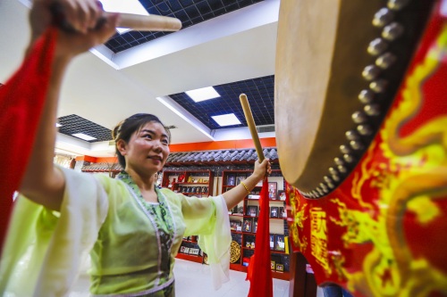 您知道什么是傀儡戏吗？原来是木偶戏，中国艺苑中一枝独秀的奇葩