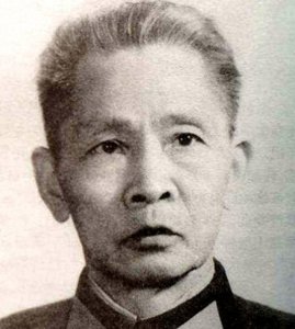 ​1949年旅长“彭明治”连升3级，55年被授予中将，为何这么突出？