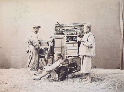 ​1890年天津海光寺，北京玉带桥及人们日常生活场景的珍贵影像