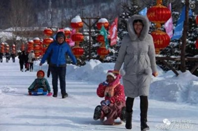 ​不坐豪华列车去雪村看雪，都不好意思说来过黑龙江