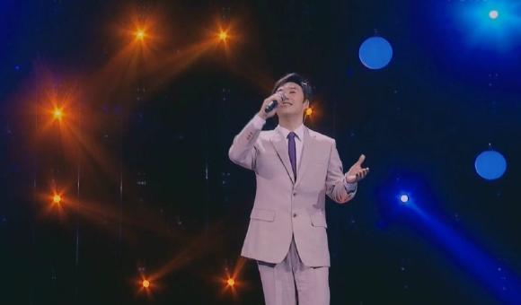 费玉清为一人42年没结婚,却有一知己,两人说好老来无伴就在一起